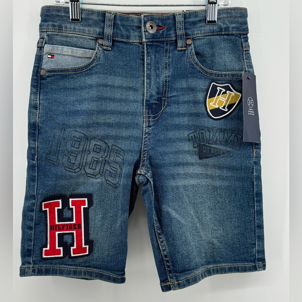NWT Tommy Hilfiger Jean shorts. Size 10